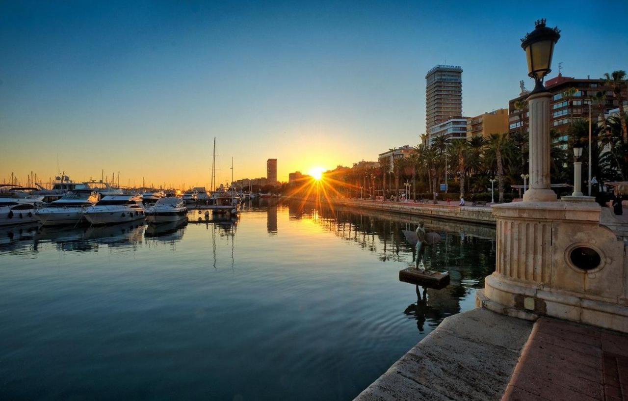 Ap Hotel Navas Alicante Exteriér fotografie